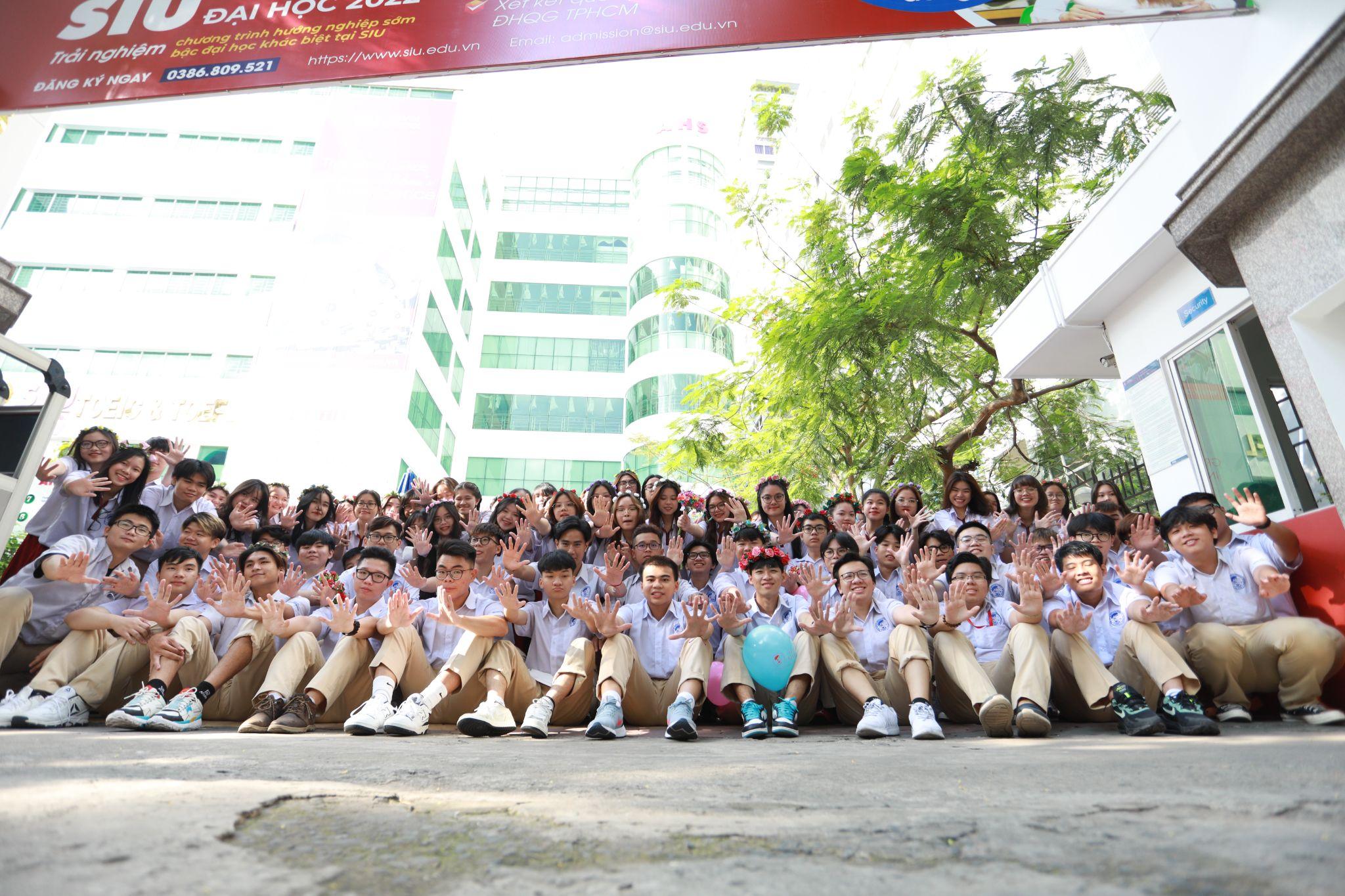 Cùng học sinh Asian School lưu giữ thanh xuân tươi đẹp 