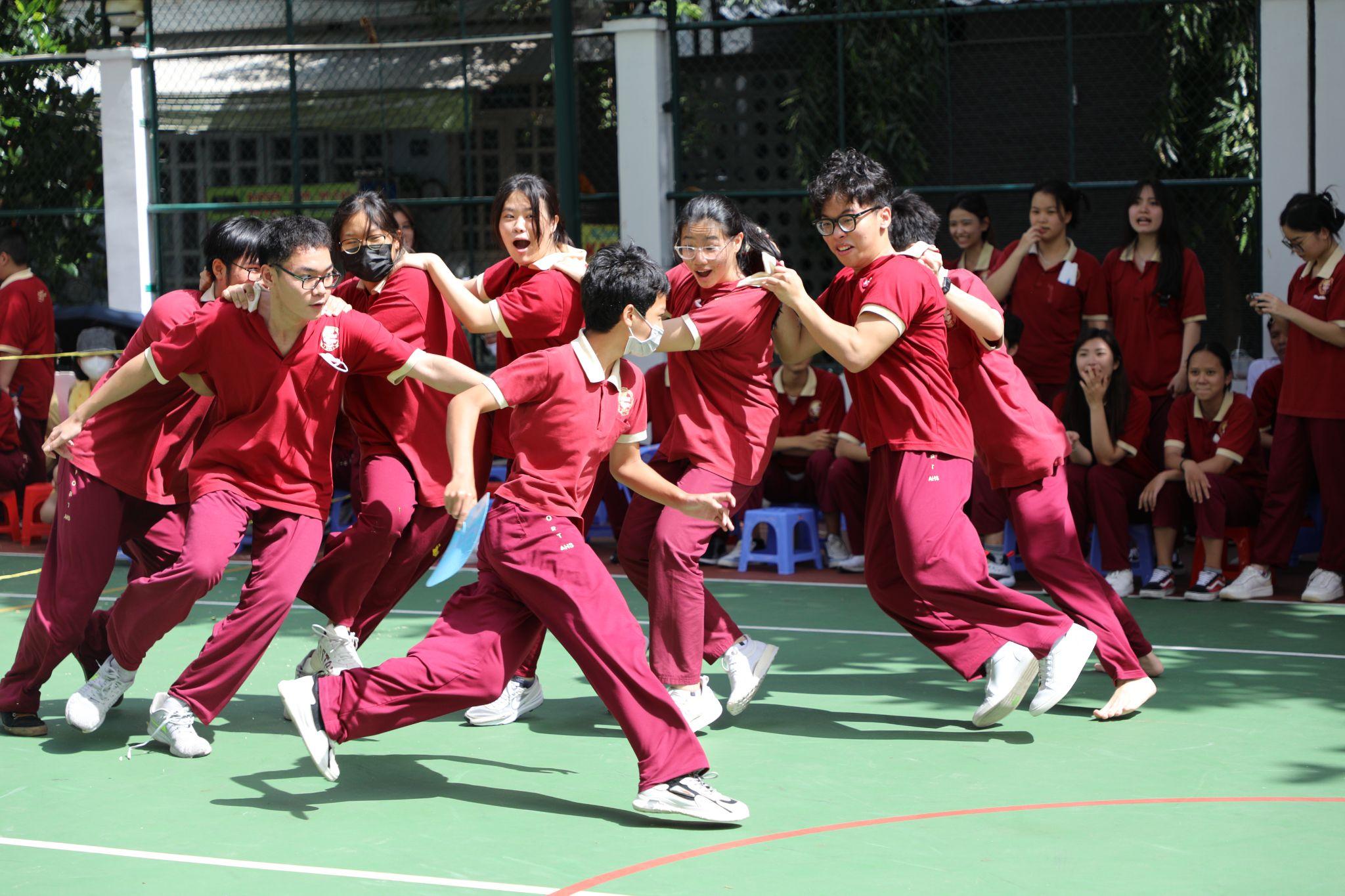 Rộn ràng lễ hội trung thu tại Asian School