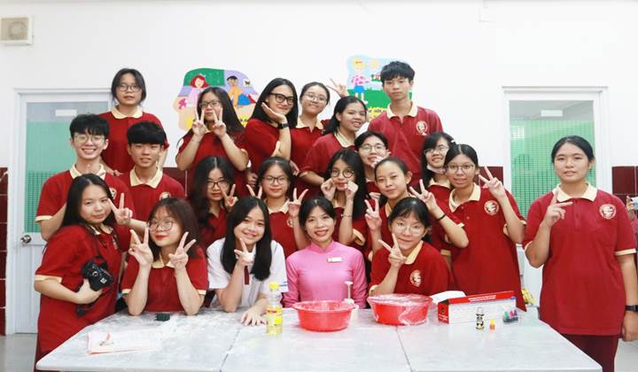 Trở về không khí Tết Trung thu truyền thống cùng học sinh Asian School