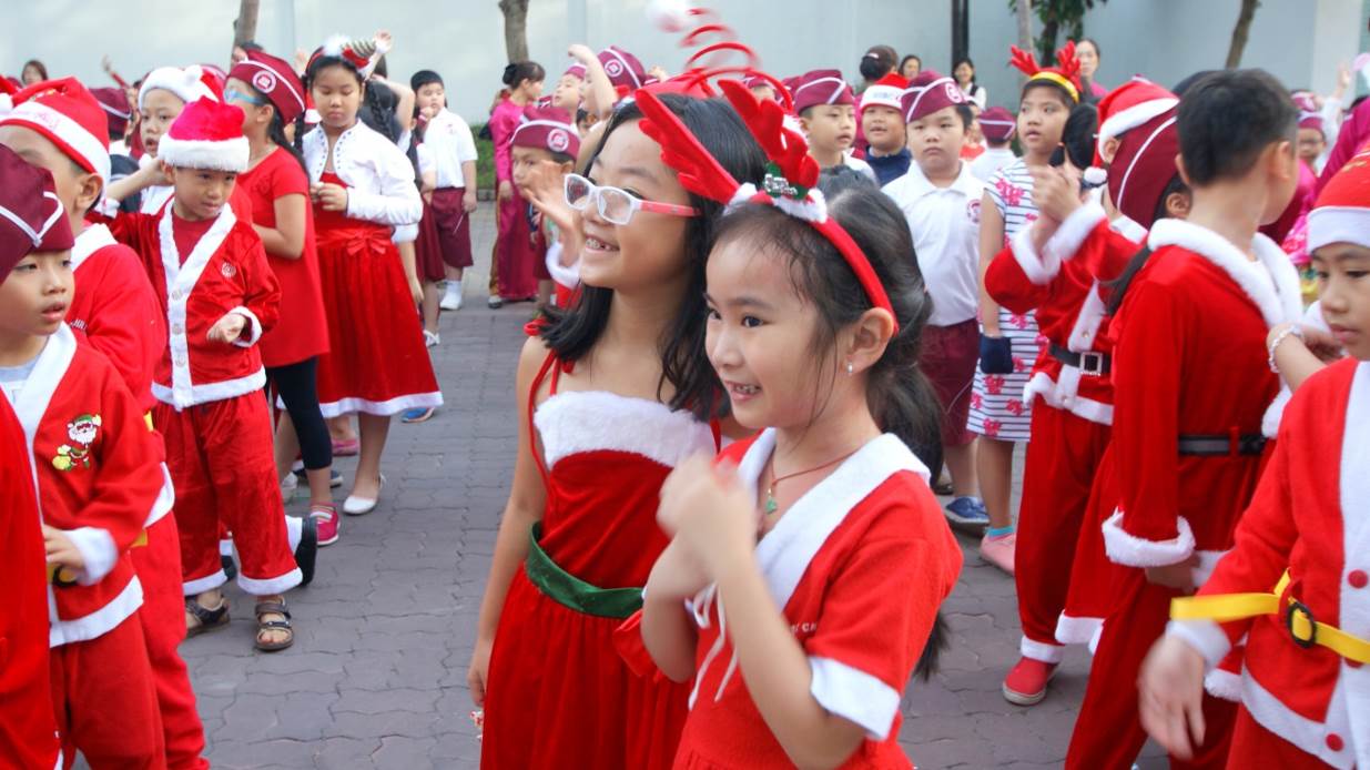 Học sinh Asian School náo nức đón Giáng sinh và năm mới 2016