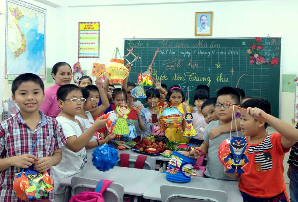 Không khí Trung thu vui nhộn tràn ngập ở các lớp học